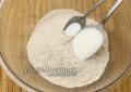 Recetas de panqueques dietéticos de buñuelos de harina de grano entero hechos de harina de grano entero